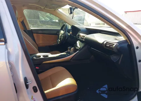 2016 Lexus Is 300 z USA, uszkodzony, nr VIN JTHCM1D21G5013743